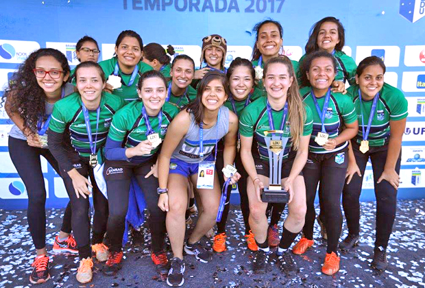 Handebol campeão. Fonte: Fotojump/CBDU. 