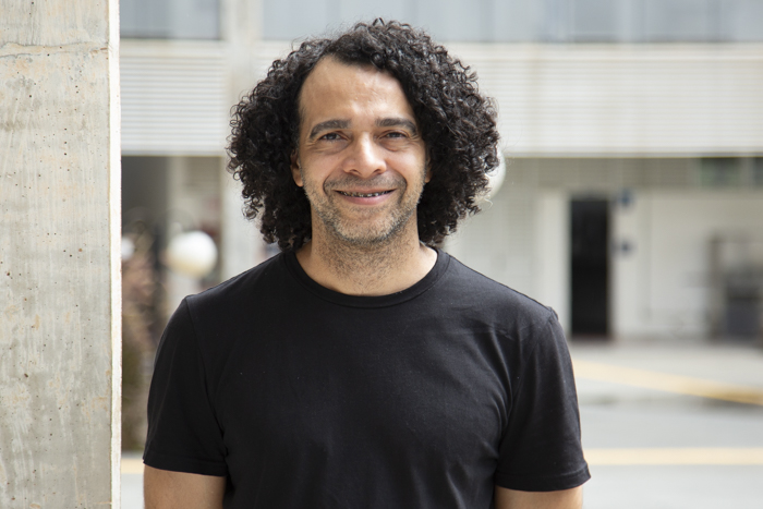 O docente de Matemática Paulo Henrique da Costa coordena a graduação tem forte carga interdisciplinar entre exatas, tecnologia e engenharia.  Foto: Raquel Aviani/Secom UnB